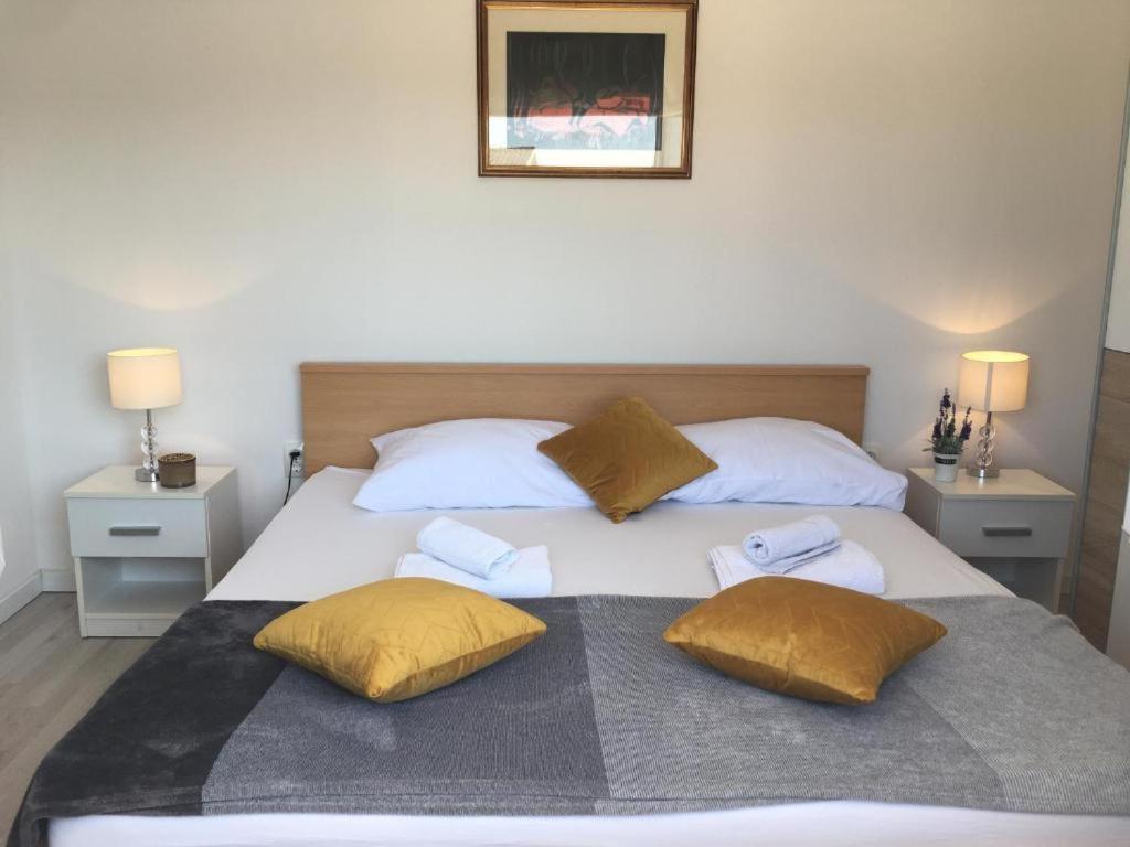 Luxury Apartment Cairos تروغير المظهر الخارجي الصورة